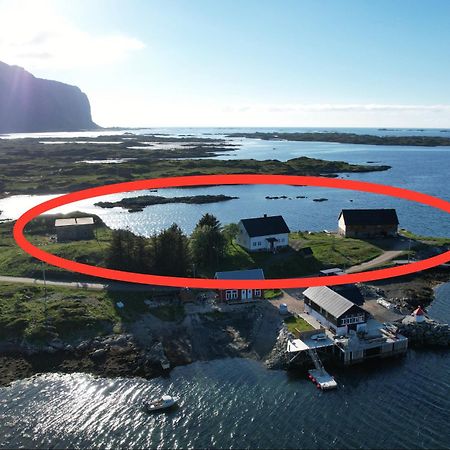 Villa Borgvag - A Unique Seafront Villa In The Heart Of Lofoten Bostad Exterior photo