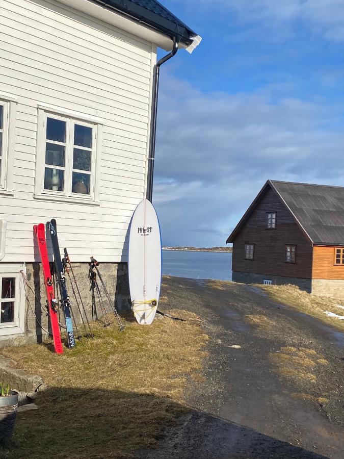 Villa Borgvag - A Unique Seafront Villa In The Heart Of Lofoten Bostad Exterior photo