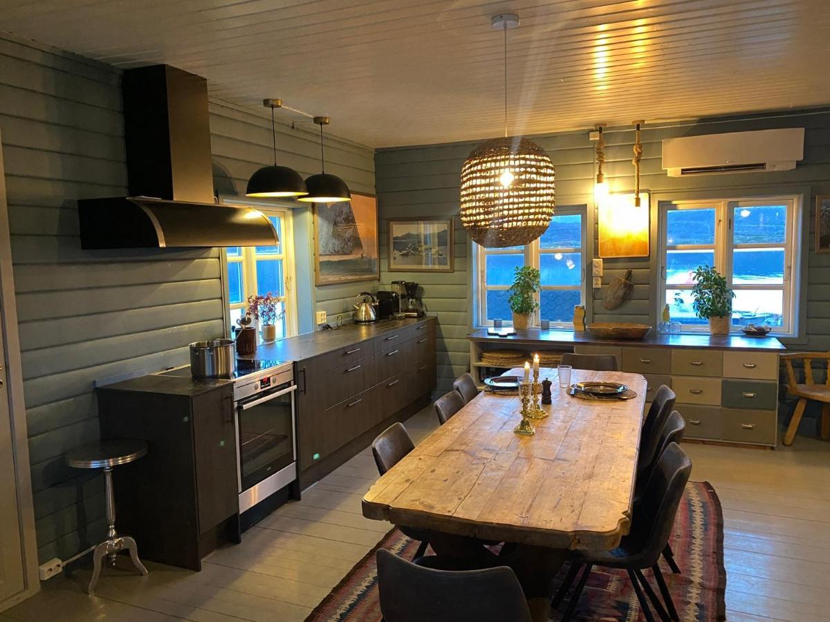 Villa Borgvag - A Unique Seafront Villa In The Heart Of Lofoten Bostad Exterior photo