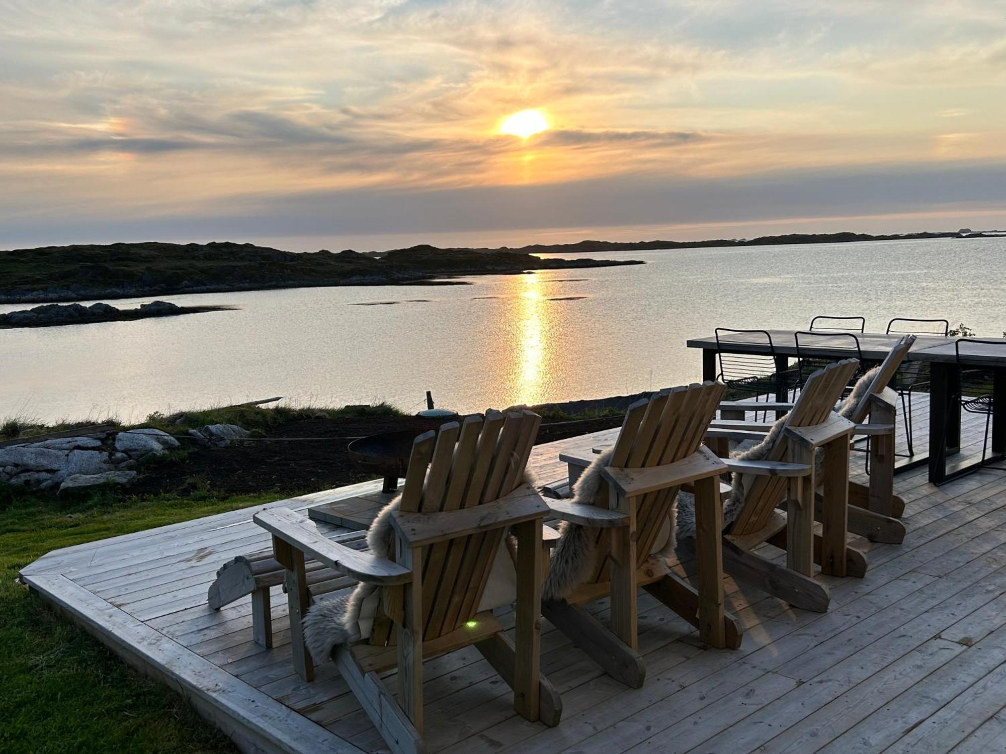 Villa Borgvag - A Unique Seafront Villa In The Heart Of Lofoten Bostad Exterior photo